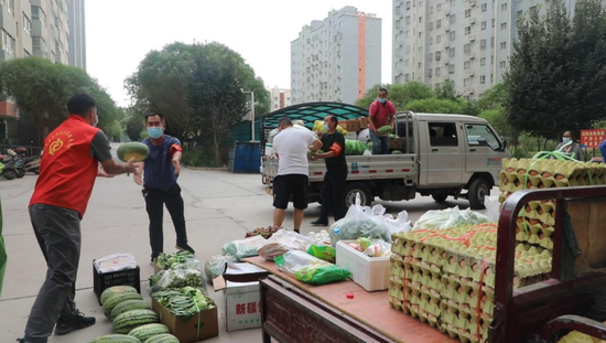 新疆庫車市:生活物資充足 配送到點到戶